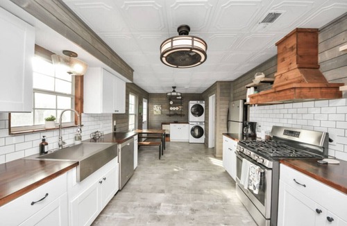 Spring House | Retreat-Style 4BR with Pool in Spring | Main House
