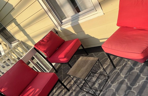 Utica House | Retreat to a beautiful, newly updated cozy home