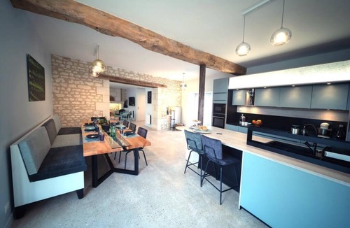 Lemere House | Retreat to a serene, elegant haven amid greenery, just minutes from Chinon.