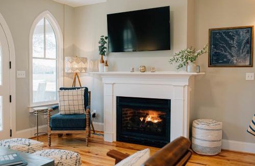 Irvington House | Retreat to Fairytale Cottage with Pool