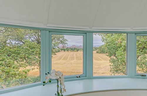 Dalmeny Apartment | Retreat to the Water Tower