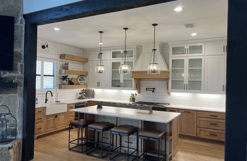 Marshall County Cabin | Retreat to the trees with this luxury cabin nestled in the woods