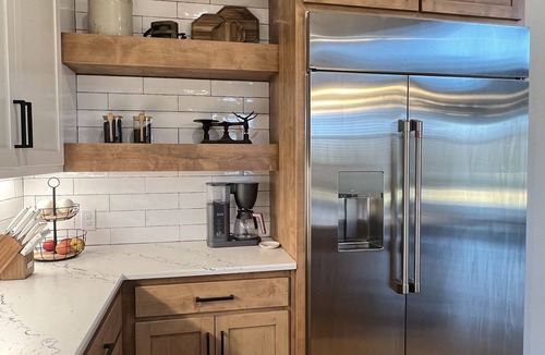 Marshall County Cabin | Retreat to the trees with this luxury cabin nestled in the woods