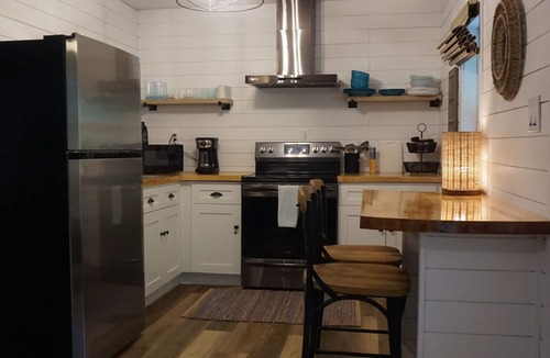 Smithville Cabin | Retreat to Your Private Haven in the Trees