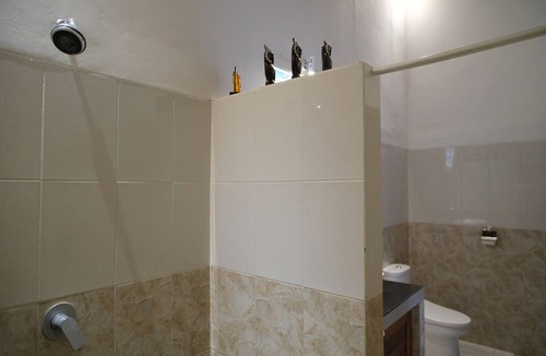 Kubu House | Retreat Villa Toraja Baturinggit