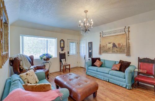 Leon Junction House | Retreat w/Pond Access & Views in Temple