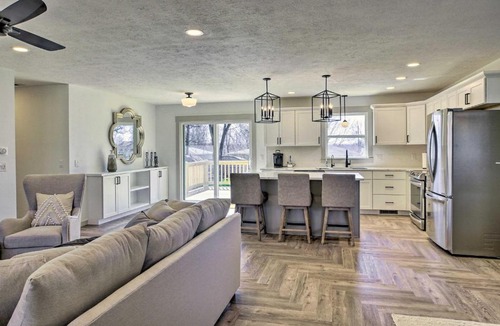 Turners House | Retreat with Deck about 9 Mi to Downtown Springfield