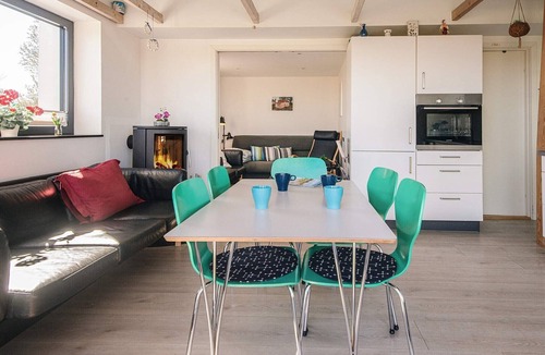 Aarosund House | Retreat with Outdoor Whirlpool