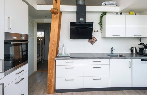Aarosund House | Retreat with Outdoor Whirlpool
