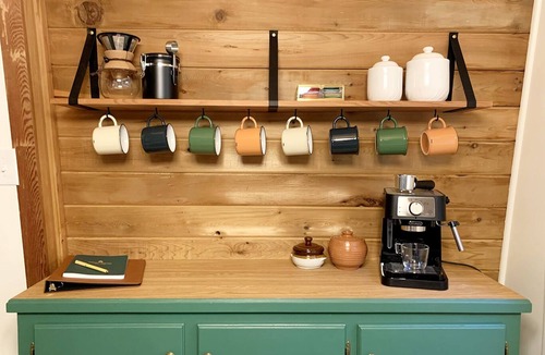 Glacier Cabin | Retro A-Frame Cabin w/Wood Stove near Mt Baker