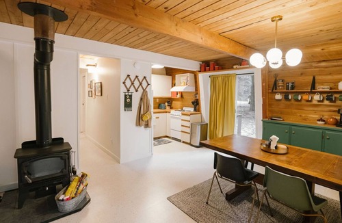 Glacier Cabin | Retro A-Frame Cabin w/Wood Stove near Mt Baker