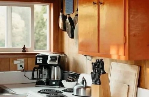 Florence Cabin | Retro A-Frame -Walk to Heceta Beach-Anchor's A-Way