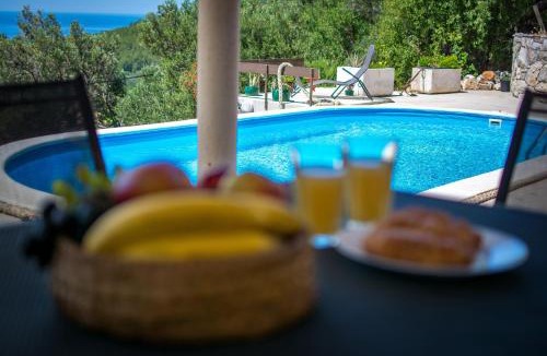 Mljet Villa | Retro apartment on island Mljet
