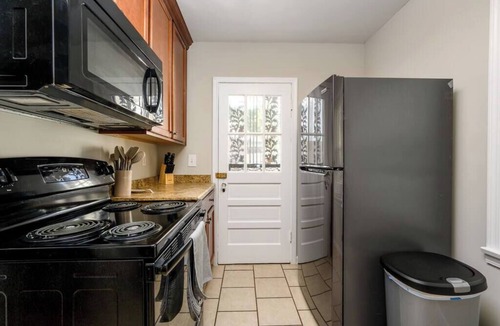 East Memphis House | Retro Boho @ Liberty Park