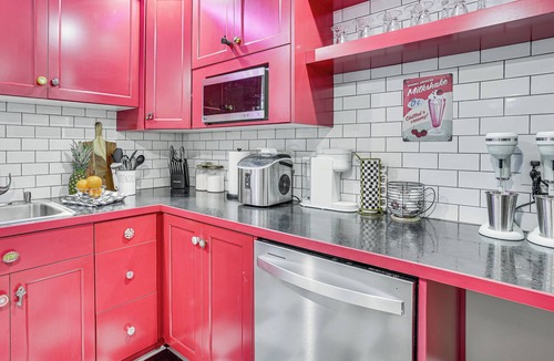 Spanish Fork Cottage | Retro + Bright! Family-friendly Daylight Unit