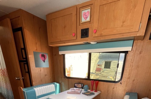 Tow House | Retro camper trailer on shores of Lake Buchanan