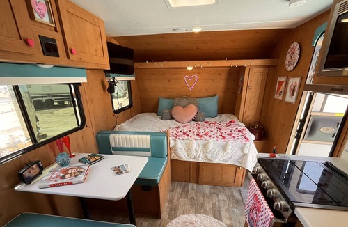 Tow House | Retro camper trailer on shores of Lake Buchanan