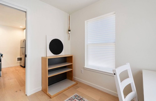 Alberta Arts District House | Retro-Chic Walk to Galleries + Cafés Fenced