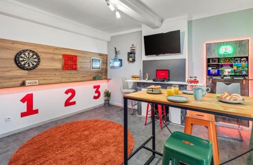 Rivesaltes Apartment | Retro Game Room avec jacuzzi