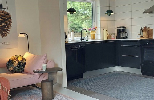 Hadsund House | Retro guest house near Rebild Hills