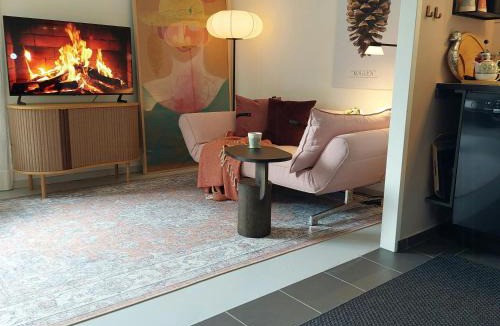 Hadsund House | Retro Guest House Near Rebild Hills