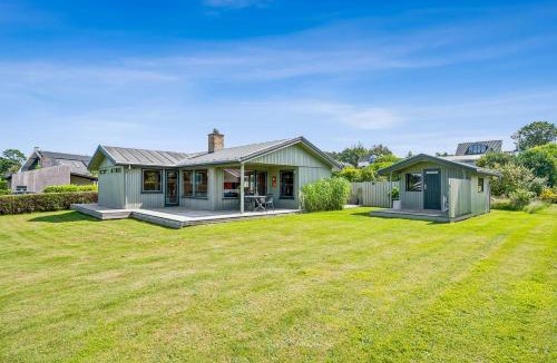 Norddjurs Municipality House | Retro Home Near Skovgårde With Ocean Views