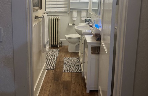 Riverton House | Retro Home on a Tree Lined Street