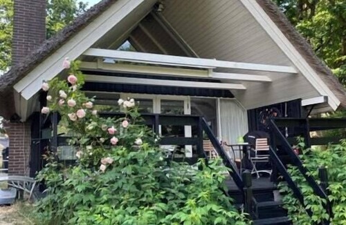 Vedelshave House | Retro idyll and bird sounds in quiet oasis