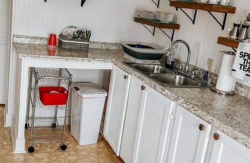 Tahlequah Apartment | Retro Retreat: Our Fun & Funky DOWNTOWN Tahlequah Apartment