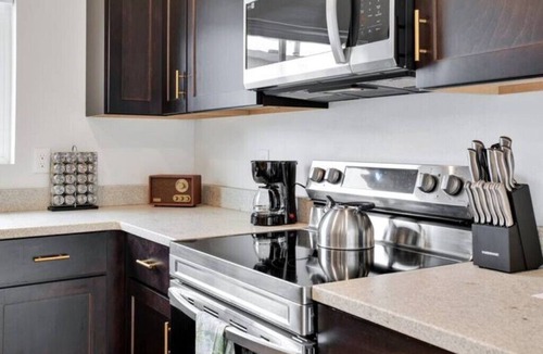 Rose Park House | Retro Revival: Your Stylish Staynn