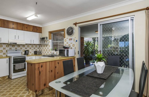 North Haven House | Retro @ Riverview - 4 Riverview Place North Haven