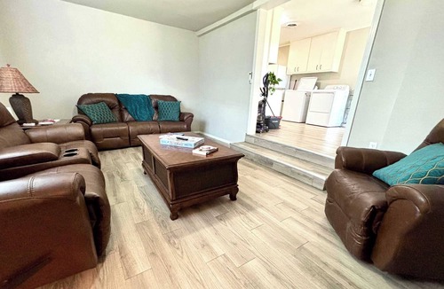 Tech Terrace House | Retro Roost - 3BR/2.5BA - Close to Tech