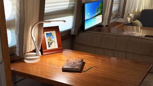 South Oceanside Villa | Retro Star-Wagon, Ocean View at Studios
