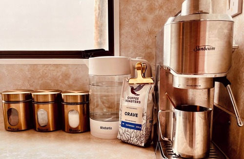 New Plymouth House | Retro Views