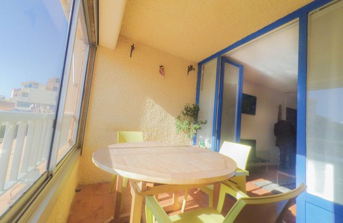 Port Rive Gauche Apartment | RETROMIRABEAU ★ SEA SEA - MARINA VIEW + PARKING