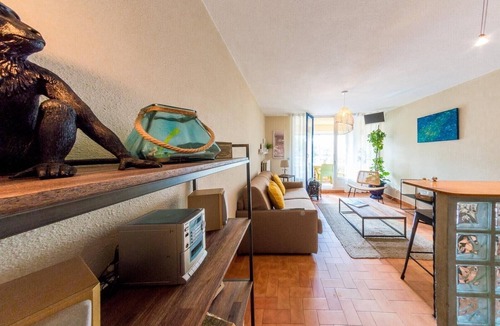 Port Rive Gauche Apartment | RETROMIRABEAU ★ SEA SEA - MARINA VIEW + PARKING