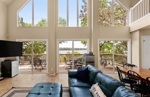 Canyon Lake House | Reunion Beach Lakefront Getaway Hot Tub, Fire Pit, Walk to Water