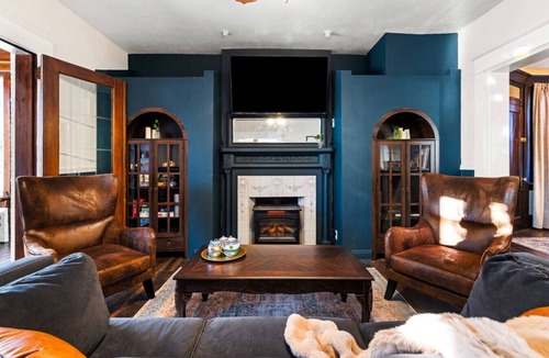 Crafton House | Reunion Ready. 2-Home Compound With Private Yard, Porch, Gazebo & Fire Pit
