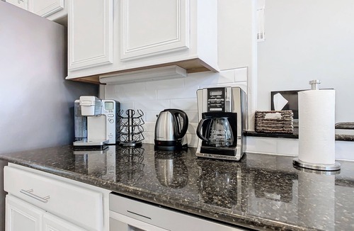 Reunion House | Reunion WATER PARK,free shuttle to Disney,Reunion golf, on-site dining.