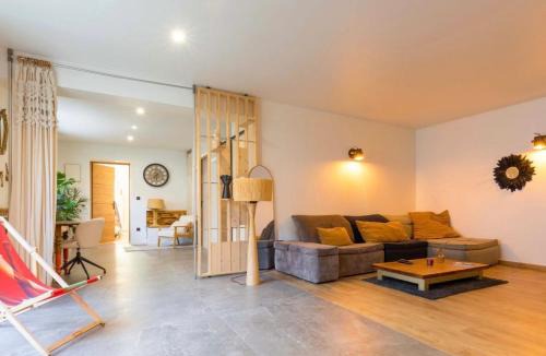 Magny-Saint-Medard Bed & Breakfast | RevaCasa