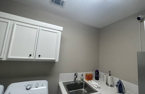 Uptown House | REVENE - near Galleria Mall