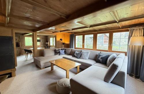 Linthal House | Revier Weggüetli