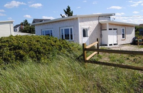 Ocean Bluff-Brant Rock House | REXHAME BEACH OCEAN FRONT BUNGALOW COTTAGE VACATION RENTAL