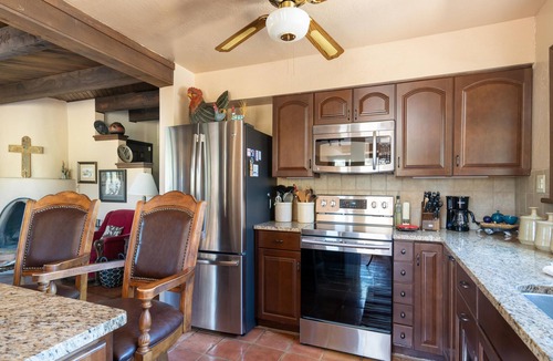Santa Fe House | Rexie's Place | Mountain Views + 10 Min Drive to the Plaza!
