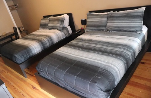 Roscoe Hotel | Reynolds House Inn - Motel Strip - Room 4
