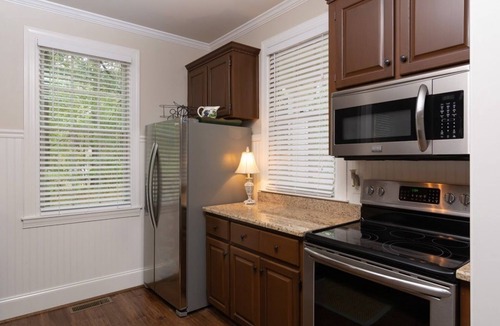 Eatonton House | Reynolds Lake Oconee Golf Cottage on Great Waters 8th tee.