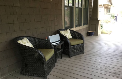 Greensboro Cottage | Reynolds Lake Oconee Cottage, 2 Miles from the Ritz Carlton.