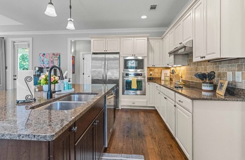 Reynolds Landing Apartment | Reynolds Landing Home|King Beds|Game Room|Fire Pit
