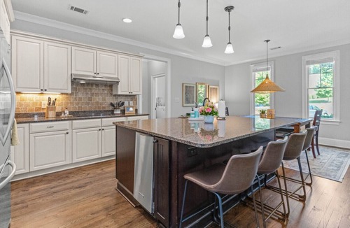Reynolds Landing Apartment | Reynolds Landing Home|King Beds|Game Room|Fire Pit