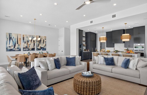 Kingsland House | Reynolds Rooftop Sky Lounge, Concierge Services